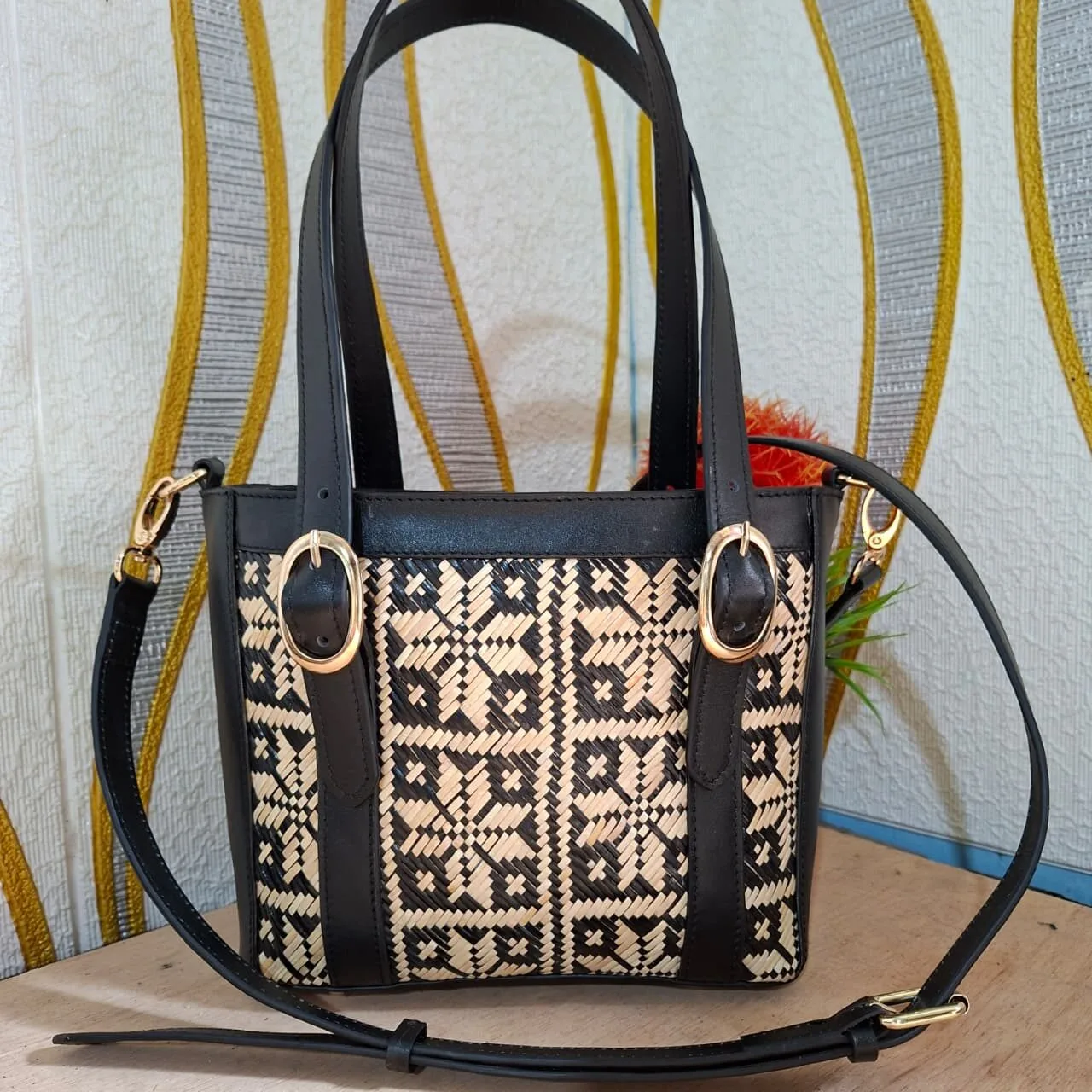 Tas Selempang Rotan Tas Selempang Rotan